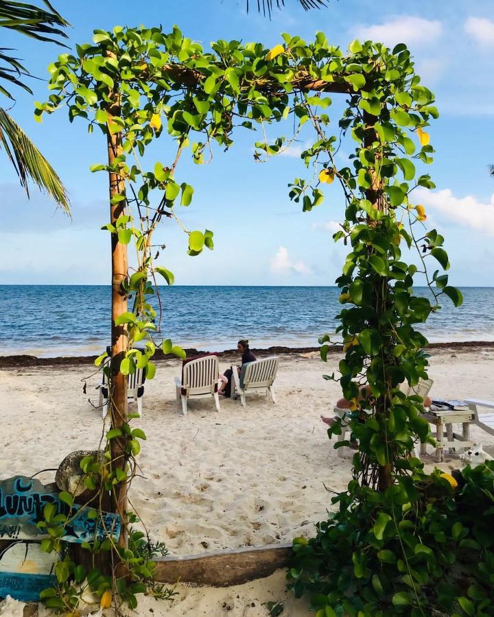 Lunazul Eco-Cabana Frente Al Mar Mahahual Exteriér fotografie