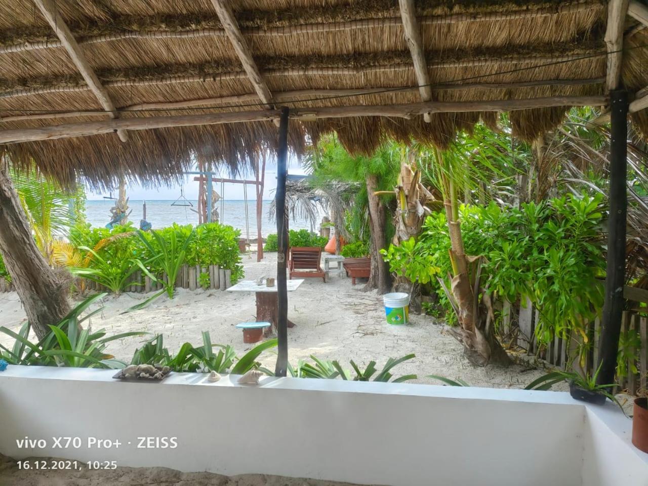 Lunazul Eco-Cabana Frente Al Mar Mahahual Exteriér fotografie
