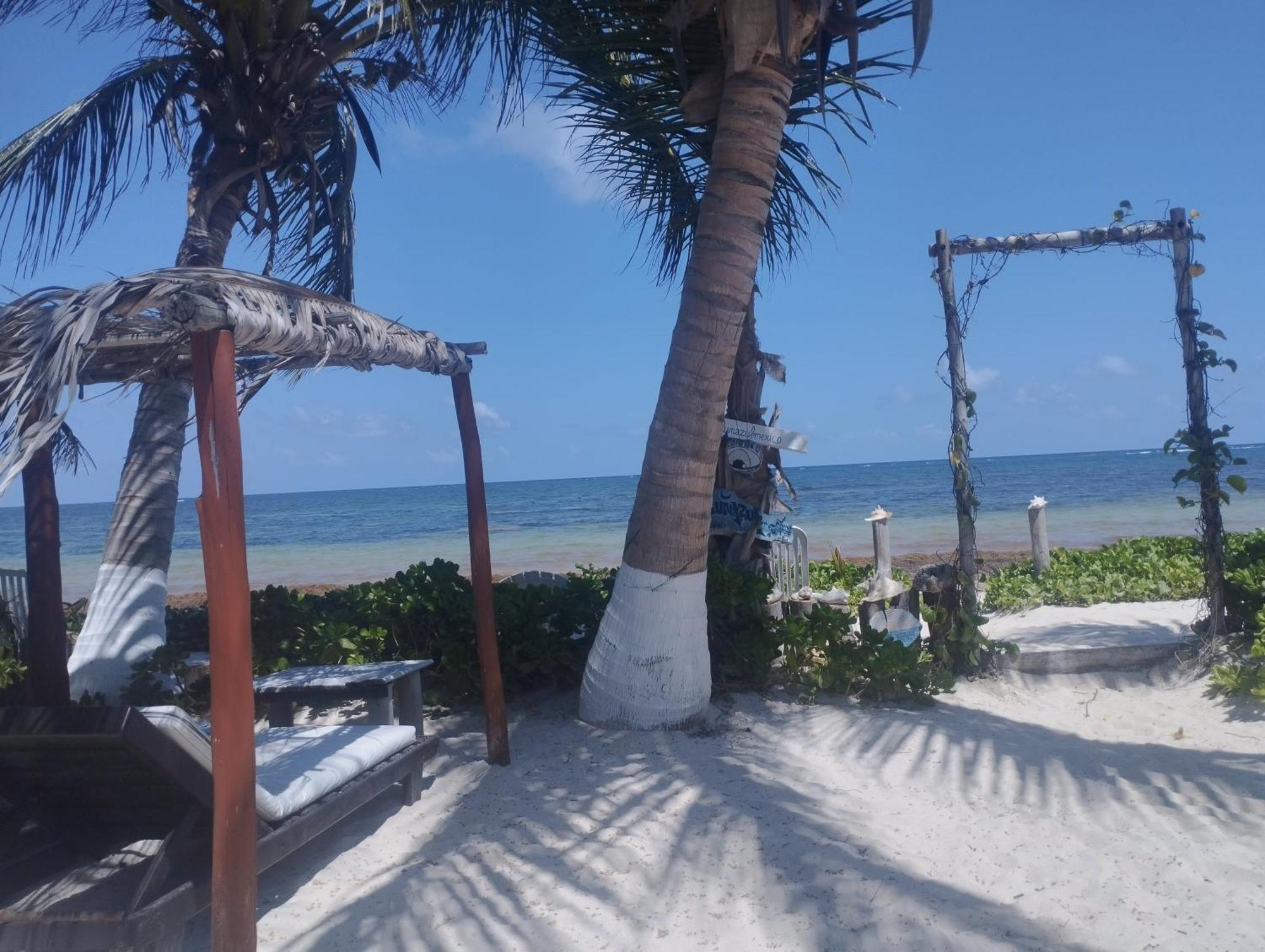 Lunazul Eco-Cabana Frente Al Mar Mahahual Exteriér fotografie